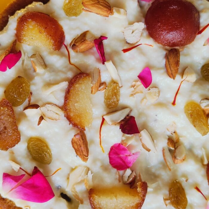 Rabri Gulab Jamun Cake - Image 4