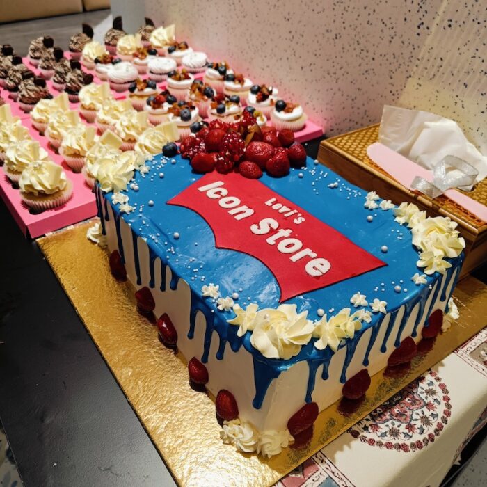 Levi's Icon Store - Image 2